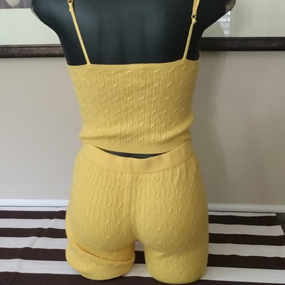 Short set - Picture 4 of 7